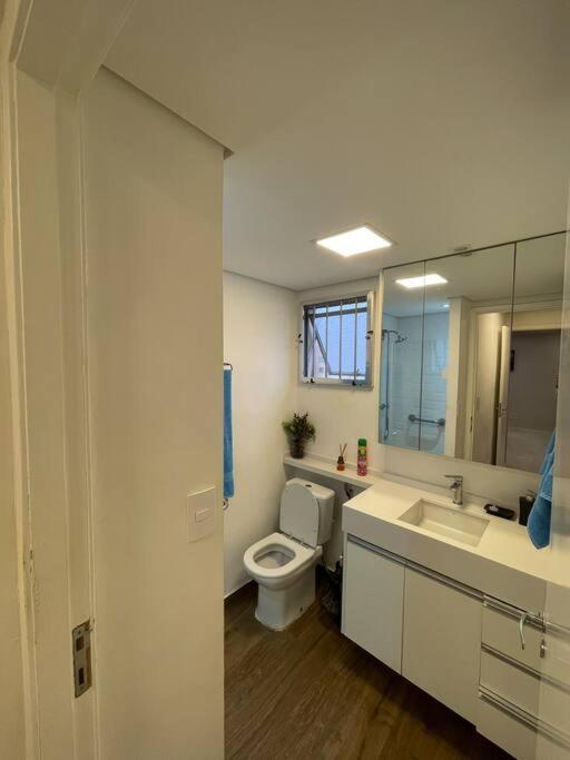 03 Com Excelente Acomodacao Apartamento *